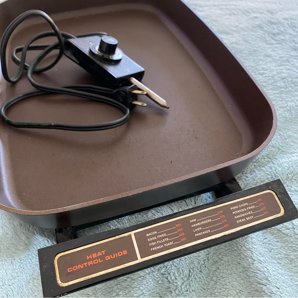 Sears Counter Craft Buffet Server - Picture 4 of 9